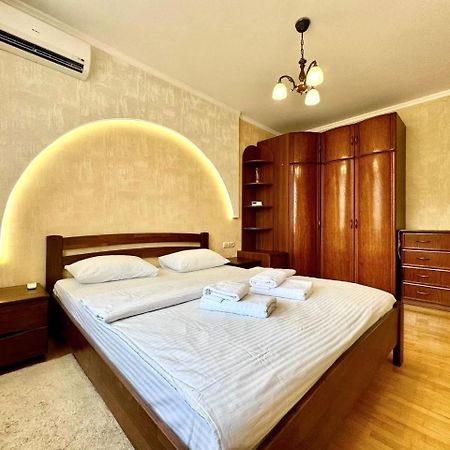 Apartpoltava Вишукані Просторі Апартаменти, Аграрний Університет, Звітна Документація Dış mekan fotoğraf