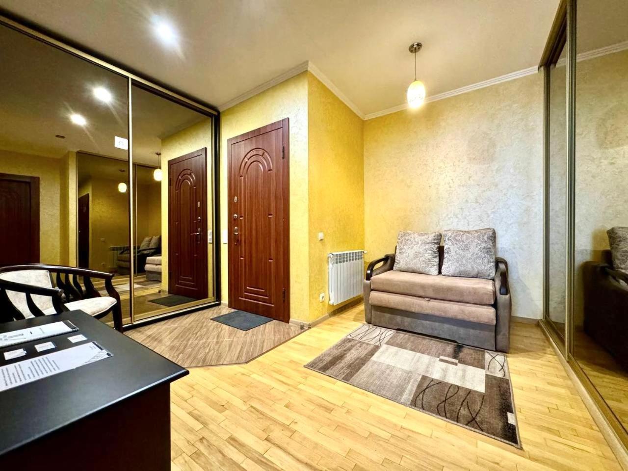 Apartpoltava Вишукані Просторі Апартаменти, Аграрний Університет, Звітна Документація Dış mekan fotoğraf